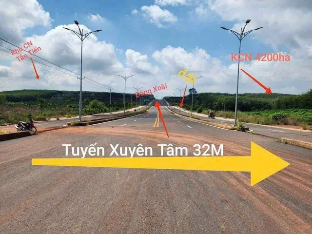 150m2 full thổ Đất mặt tiền Xuyên Tâm 32m  ngang 7 sâu 23  300 triệu sang sổ .