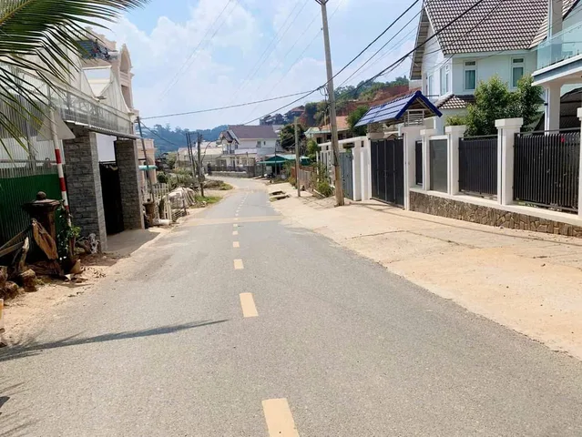 HẠ GIÁ BÁN NHANH 
Bán lô đất Biệt thự mặt tiền Phường 7 Đà Lạt