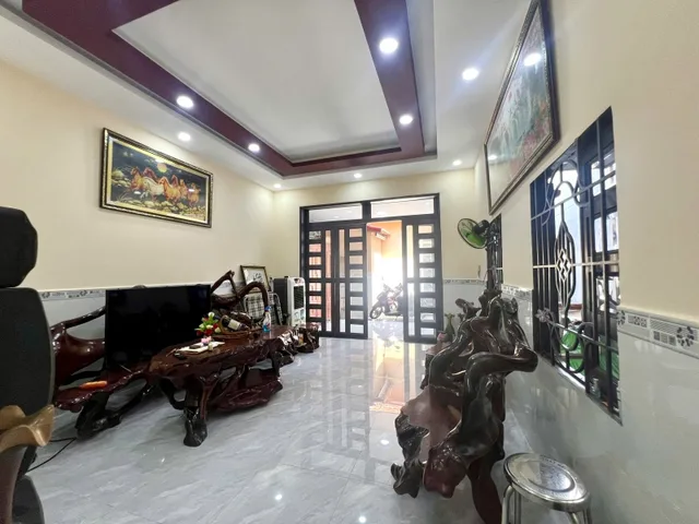 🚗 BÁN NHÀ C4 - 130M2( 6.4*21), FULL THỔ, CÔNG NHẬN ĐỦ - NHÀ MỚI, ĐẸP Ở NGAY - KHÔNG QH - NHÀ HẺM XE TẢI - SÁT ĐHTC MAKERTING - LONG TRƯỜNG, THỦ ĐỨC.(T)