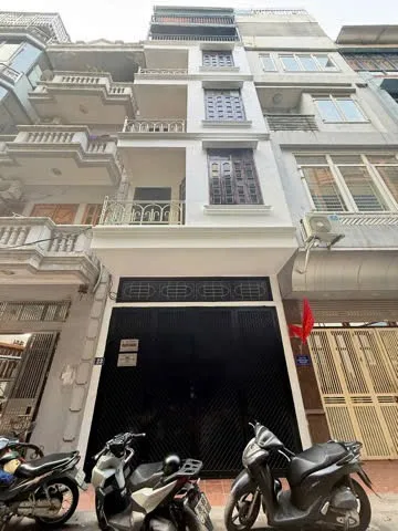 🔥 TT QUẬN CẦU GIẤY – GẦN NHIỀU TRƯỜNG ĐẠI HỌC – SÁT ĐƯỜNG HOÀNG QUỐC VIỆT KÉO DÀI – GẦN BỘ CÔNG AN – PHÂN LÔ Ô TÔ VÀO NHÀ 🔥