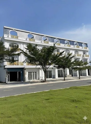 Bán Nhà Thị trấn Nhà Bè 3 Tầng Sân thượng mới 100%, Sổ Riêng 5 x 16 full Nt giá 9,8 tỷ