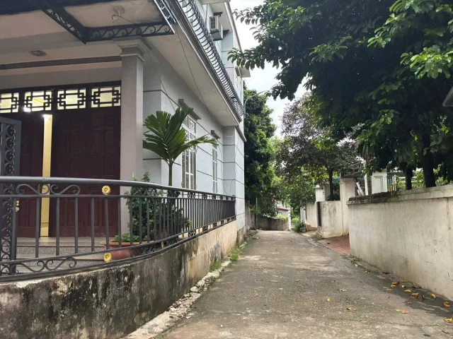 Bán đất 102m² có sẵn 71m² thổ cư ngang 5m giá 2.6 tỷ tại Phường Việt Trì