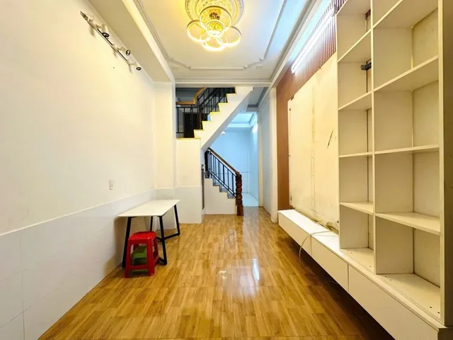 CHDV Xô Viết Nghệ Tĩnh .Q Bình Thạnh 30m2 , 4tầng ..5PN .Giá chỉ hơn 6tỷ 
☎lh 0342116231 phi nhà đẹp