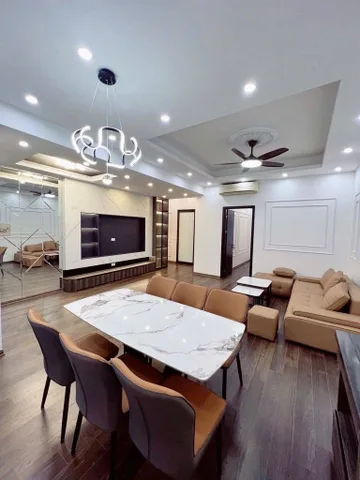 Bán nhà CC Licogi P. Đại Từ, HN, DT 112m2, giá bán 8.3 tỷ
🔥Mô tả:
☀️ Nhà thoáng, căn góc ngập tràn ánh sáng,  view hồ Linh Đàm, khu vưc đi lại thuận tiện, nhiều tiện ích xung quanh, trường học, hồ Linh Đàm, chợ Đại Từ ngay gần. Bán công Tây Bắc, cử Đông
