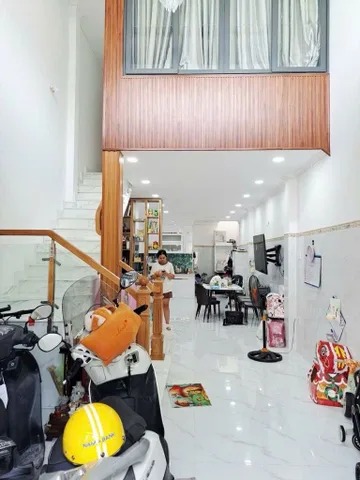 BÁN NHÀ ĐẸP VÀO Ở NGAY - NHÀ 2 TẦNG - DT. 56M2 - 4X14M2 - BTCT – HẺM ÔTÔ – KHU VIP BÌNH TÂN – SÁT TÊN LỬA -  GIÁ 6.1 TỶ - TL - SHR - HCĐ - CÔNG CHỨNG NGAY