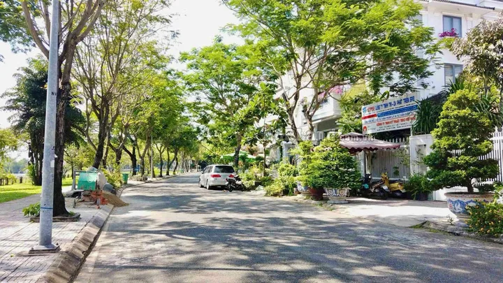 Bán đất sổ sẵn Lê Văn Lương Q7 3-4 tỷ là có ngay 1 nền.