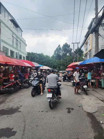 Mặt Tiền Đường Số 5 Ngay Chợ , Nhà 3 Tầng , DT: 120m² full thổ cư ngang 6m giá 14.5 tỷ tại Phường Tân Tạo