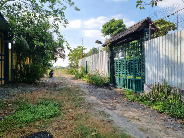 (B589) Bán đất ( có 2 dãy nhà), 1/ Phan Thị Vẽ, xã An Nhơn Tây, dt 2.197m2, giá 12 tỷ thương lượng