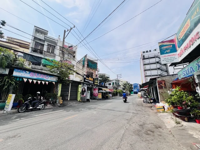 Bán nhà gấp 7 TẦNG MT Đổ Nhuận Tân Phú