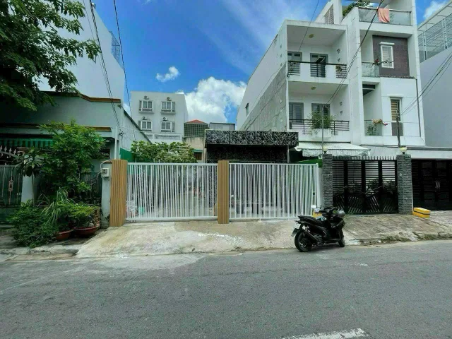 đất trống 8x18m đường 49 Phường Tân Quy Q7, giá tốt xây BT, CHDV