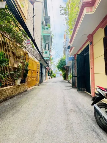 Bán nhà 70.5m² ngang 4,5m giá 22.5 tỷ Phường Ô Chợ Dừa