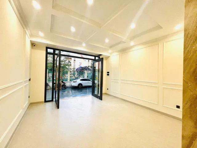 ✅Siêu phẩm 5 tầng thang máy 58m cạnh trường cấp 2 Bạch Đằng, sau sở Tài Chính 🇻🇳