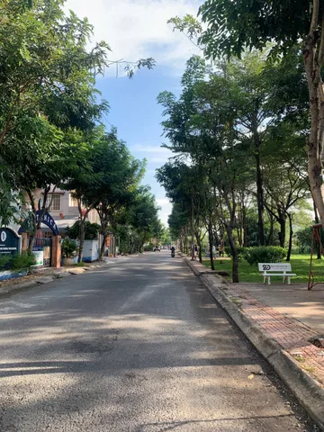 Bán nhà 90m² ngang 5x18m 3 lầu giá 18.5 tỷ Phường Tân Hưng. 0942.18.38.68