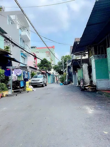 Bán gấp nhà 1 trệt dt sàn 122m2, có dòng tiền, dt đất 171m² ngang 5m mặt tiền đường 25 Cát Lái Q2 cũ giá chỉ 10.7 tỷ