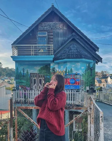 CẦN TIỀN, BÁN GẤP CĂN NHÀ SIÊU PHẨM ĐƯỜNG NGUYỄN DU - ĐÀ LẠT