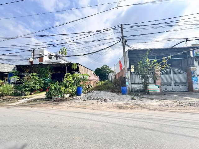Bán đất 304.6m² ngang 6m giá 3.1 tỷ Xã Mỹ Hạnh