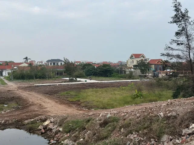 Bán lô Góc 3 mặt tiền Hải Triều