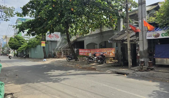 Đất mặt tiền kinh doanh tại số 82 Nguyễn Tuyển, TP. Thủ Đức, ngang 16m vuông vức