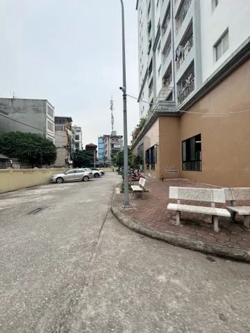 Bán căn hộ Chung Cư ngay phố Lĩnh Nam 77m² 3PN giá 5.45 tỷ