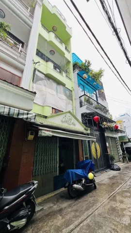 Bạch đằng, bình thạnh, 4 tầng, 6pn, gần hàng xanh, sổ hồng riêng