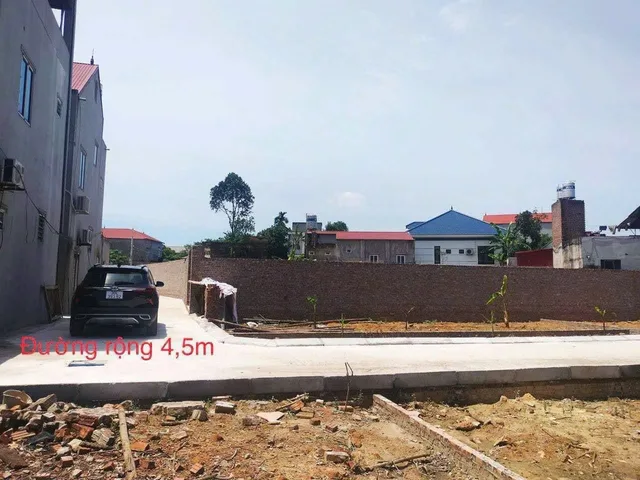 Chỉ Với 1tỷ 650 tr Sở Hữu ngay lô 45 m Tại Vệ Linh - Phù Linh 
Ô tô ngủ trong đất