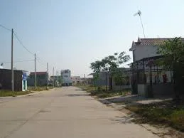 CHỦ GỬI 1000M2 ĐẤT TC CÓ SẴN VƯỜN MÍT ĐANG THU HOẠCH CẠNH CHỢ VÀ UBND CHỈ 550TR