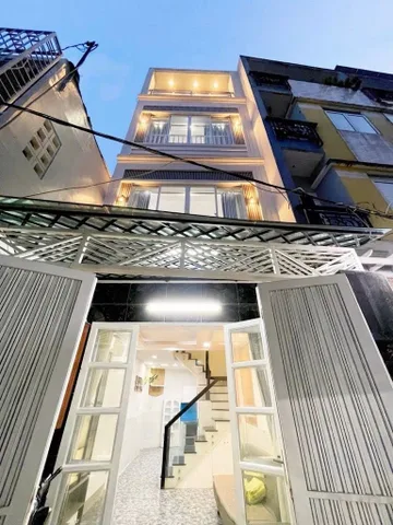 CCG, Phan Văn Trị-Bình Thạnh, 4 tầng, 5phòng ngủ, 6.8 còn bớt