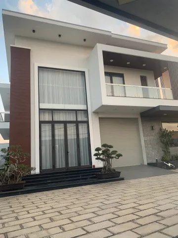 Biệt thự vườn, full nội thất, đất chính chủ có 300m2 thổ cư, khu dân cư đông đúcgiao thông thuận tiện đi sân bay Long Thành