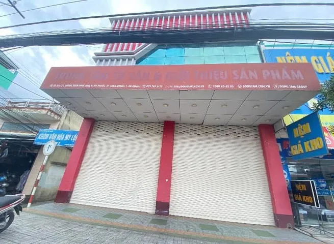 CHO THUÊ NHÀ MẶT TIỀN TRẦN HƯNG ĐẠO TPLX