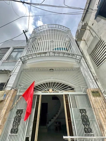 Phú nhuận, gần chợ, trường học, khu ẩm thực, sân bay thuận tiện.