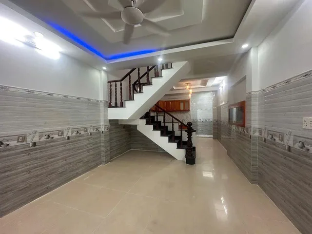 Nhà Phố 2 Tầng  2 Mặt Tiền Xe Hơi Quay Đầu Ngay Cửa Đường Hiệp Thành 35 Hiệp Thành Quận 12