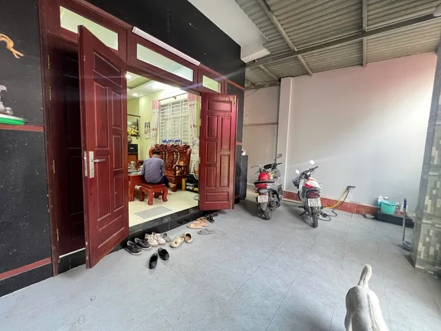 NHÀ 3 TẦNG - DIỆN TÍCH 124M2 - OTO ĐỖ CỬA - ĐƯỜNG NGUYỄN VĂN TĂNG, PHƯỜNG LONG THẠNH MỸ, QUẬN 9