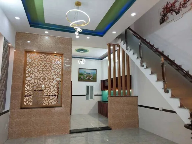 🔴Bán nhà lầu 85m² 5x17m giá 5ty2 tỷ Xã Bà Điểm Hóc Môn trung tâm gần Ủy ban, trường học, siêu thị