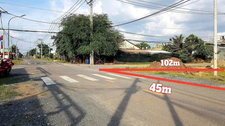 Bán đất 4767.2m² ngang 45x100m full thổ cư làm dự án, phân lô giá 105 tỷ Xã Bà Điểm