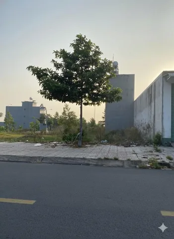 BÁN LÔ 100M2 MẶT TIỀN ĐƯỜNG LỚN 60M NGAY TRUNG TÂM THỊ TRÂN LONG THÀNH - CÁCH SÂN BAY 6KM