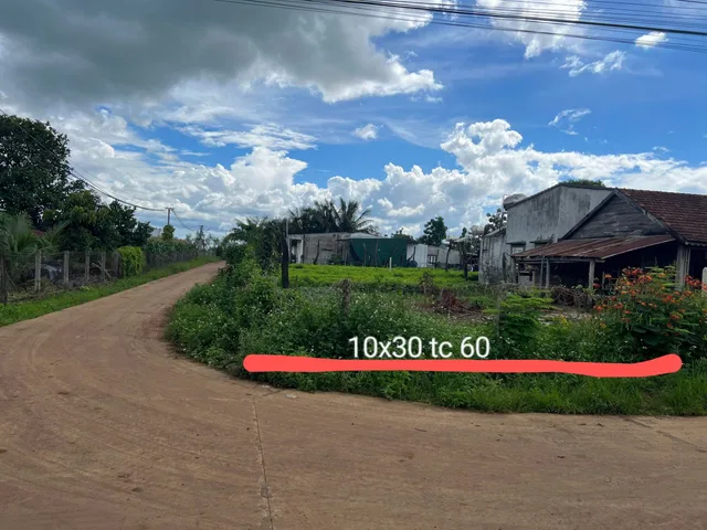 Bán đất 298.6m² ngang 10m giá 1500 triệu Xã Ea Nuôl