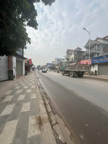 24/12/2025.Bán đất 107m² ngang 4,7m . mặt đường 352.giá 4.5 tỷ Kỳ Sơn. liên hệ 0362558882