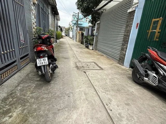 Bán nhà gấp 2 Tầng HXH Tỉnh lộ 10 BÌNH TÂN