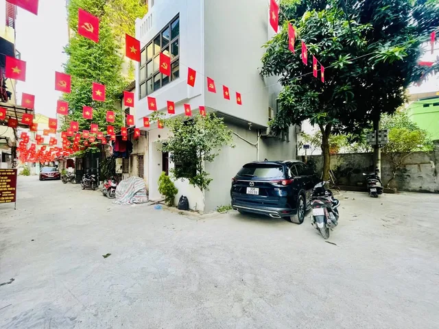 LÔ GÓC - Ô TÔ TRÁNH, ĐỖ CỬA - DÂN XÂY - Ở CỰC SƯỚNG- TIỆN ÍCH NGẬP TRÀN- TIỀM NĂNG TĂNG GIÁ