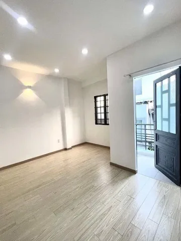 BÁN NHÀ TÂN HÓA PHƯỜNG 14 QUẬN 6 80M2 4PN 8.X TỶ HẺM 8M XE HƠI TRÁNH