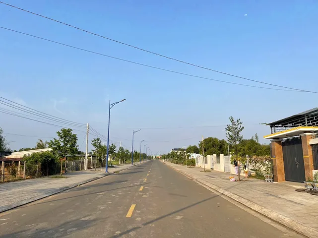 BÁN ĐẤT NHÀ VƯỜN ĐẤT ĐỎ – GẦN BIỂN – GẦN QL55 GIÁ 7TỶ7tl