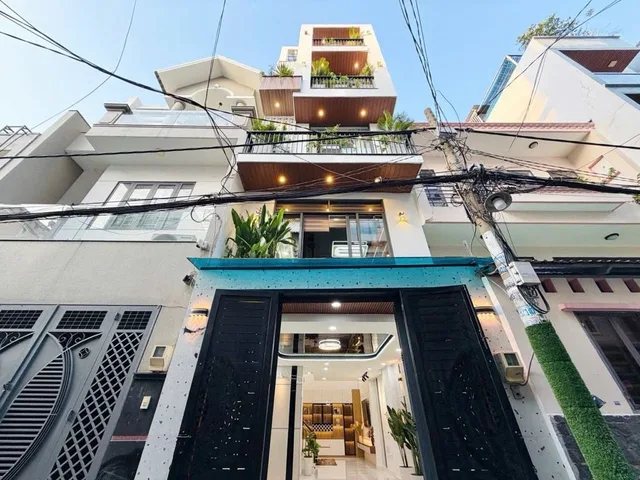 Chủ gấp bán nhà mới sổ hồng riêng, 5 tầng cung chứng ngay