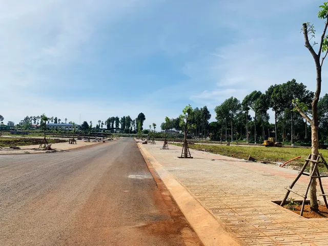 Bán đất 100m² ngang 5m giá 2.4 tỷ trung tâm Dầu Giây