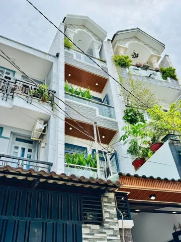 Chính chủ bán nhà đường Sư Vạn Hạnh, P12, Quận 10.