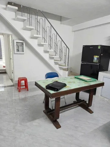 Nhà bán đường Nguyễn Hữu Tiến, xe hơi tới cổng, 75m2, có 2 sân trước sau rộng rãi, giá nhỉnh 7 tỷ
