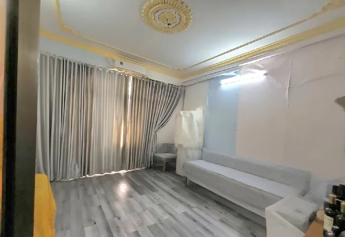 BÁN NHÀ ĐẸP LIỀN KỀ TỈN.H LỘ 10 - KHU TÊN LỬ.A - HẺM XE HƠI - ( 5X15M )