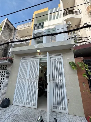 Gấp bán, sổ hồng riêng, hoàng công đủ, hẽm xe hơi.