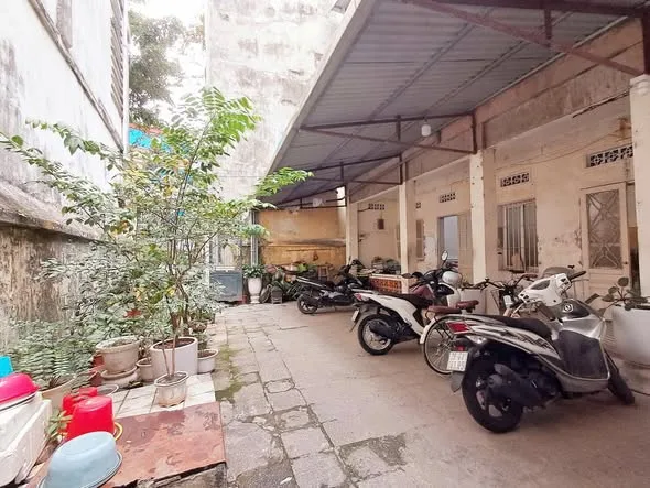 BÁN NHÀ MẶT NGÕ ĐƯỜNG THÁI THỊNH. ĐỐNG ĐA. 170M2 - 2 TẦNG.