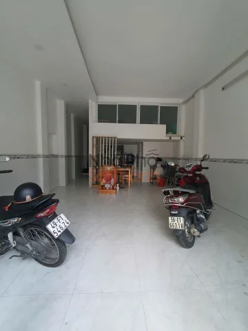 Nhà vị trí đẹp Chu Văn An, Bình Thạnh 60m2 giá chỉ 3ty450, sổ hồng riêng hoàn công đầy đủ, rẻ trong phân khúc
