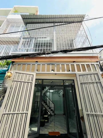 Chính chủ ký gửi nhà Nguyễn Trãi P2 Quận 5 giá 2tỷ650tr DT 47.9m2. Sổ hồng riêng